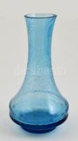 Kék színű kraklé üvegváza, nagyon apró csorbával, m: 20,5 cm