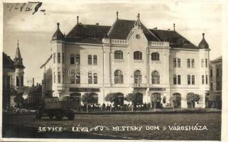 1929 Léva, Levice; Városháza, Vámos Mór és Trebitsch Ignácz üzlete, teherautó. Dobrovitzky kiadása / town hall, shops, truck. photo