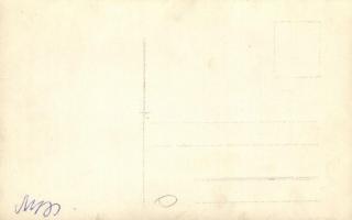 Első világháborús osztrák-magyar katonák hegesztés közben a fronton, barakképítéshez használt baltáv...