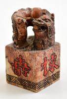 Kínai pecsétnyomó, faragott kő, sárkány figurával / Chinese seal maker with dragon, Carved stone. 7 cm