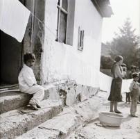 1981 Kazincbarcika, cca 420 db szabadon felhasználható, nagyon jó minőségű vintage negatív, felirato...