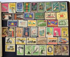 Magyar és külföldi gyufacímke gyűjtemény két berakóban kb 800 db