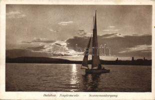 Balatoni vitorlások 15 db régi képeslap