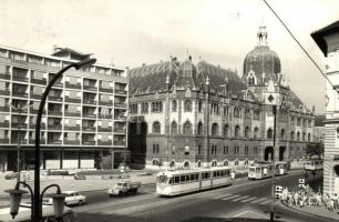 10 db MODERN magyar képeslap villamosokkal / 10 modern Hungarian postcards with trams