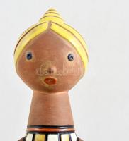 Leány tállal, kézzel festett mázas kerámia figura, jelzett (ME v MM), kis mázhibával, m: 50 cm, d:40...