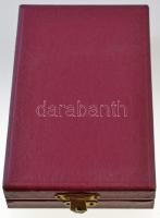 1964. "Munka Érdemrend" ezüst fokozata, zománcozott Br kitüntetés miniatűrrel szalagsávon,...