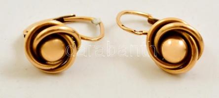 Arany (Au) 14 K fülbevalópár, jelzett, 1,5x0,7 cm, nettó: 2,4 g