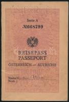 1936 Fényképes osztrák útlevél területi bűnügyi nyomozó (Kriminalrevierinspektor) részére, cseh bély...