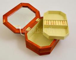 Ékszertartó fa doboz, 22×15 cm