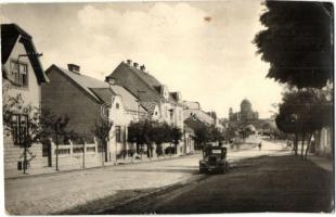 Párkány, Stúrovó; utcakép, automobil, Bazilika / street view, automobile, Basilica in Esztergom (EK)