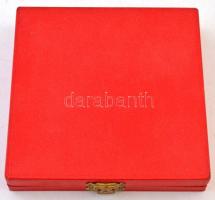 1990. "Budapesti Közlekedési Vállalat - Metró / 1970-1990" Br plakett, eredeti tokban T:1-