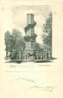 Mór, 1848-49-es honvéd emlékmű az 1848. december 30-ai vesztes móri csata elesettjeinek emlékére, 1874-ben állították.