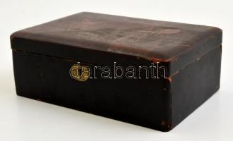 Régi japán lakkdoboz, 23x16x9 cm