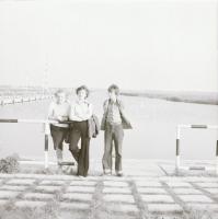 cca 1965 Pákozd, Velencei-tó, Keveházi János (?-?) budapesti fotóművész hagyatékából 13 db vintage n...