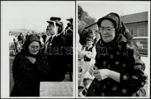 1986 Dudás Juló (Julianna) naív festőről készült 2 db portré + 1 db fotó a temetéséről, vintage fotók, 18x24 cm