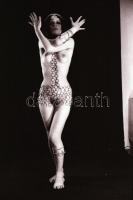 cca 1971 A szocreál titkos forradalma, 13 db szolidan erotikus felvétel negatívja, 24x36 mm