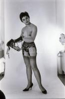 cca 1971 A szocreál titkos forradalma, 13 db szolidan erotikus felvétel negatívja, 24x36 mm