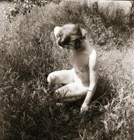 cca 1968 Krisch Béla (1929-?) kecskeméti fotóművész hagyatékából 13 db szolidan erotikus felvétel ne...