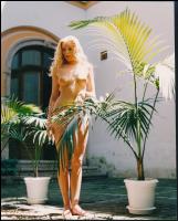 cca 1985 Egy SZOT üdülő titkai, szolidan erotikus felvételek (a pozitív és negatív felvételek nem ös...