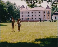 cca 1985 Egy SZOT üdülő titkai, szolidan erotikus felvételek (a pozitív és negatív felvételek nem ös...