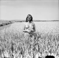 cca 1985 Egy SZOT üdülő titkai, szolidan erotikus felvételek (a pozitív és negatív felvételek nem ös...