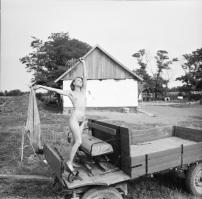 cca 1989 Szépek és huncutok, szolidan erotikus felvételek (a pozitív és negatív felvételek nem össze...