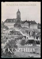 Koppány Tibor-Péczely Piroska-Sági Károly: Keszthely. Magyar Műemlékek. Bp., 1962, Képzőművészeti Alap Kiadóvállalata. Fekete-fehér fotókkal illusztrált. Kiadói egészvászon-kötés, kiadói papír védőborítóval.