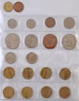 Ausztrália 1921-2009. 32db klf fémpénz albumban T:vegyes Australia 1921-2009. 32pcs of diff metal coins in album C:mixed