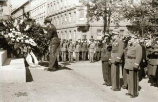 1948 Budapest, katonai sportünnepség, 37 db szabadon felhasználható vintage negatív Kotnyek Antal (1921-1990) budapesti fotóriporter hagyatékából, 24x36 mm