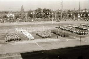 1948 Budapest, katonai sportünnepség, 37 db szabadon felhasználható vintage negatív Kotnyek Antal (1...