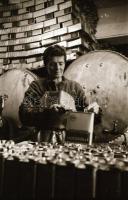 cca 1947 Ásványolaj Forgalmi Vállalat, képriport az ÁFOR-ról, 25 db szabadon felhasználható vintage ...