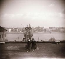 cca 1960 Budapesti városképek, életképek, 13 db szabadon felhasználható vintage negatív, 6x6 cm