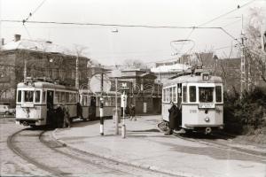 cca 1985 Villamosok Budapesten, 10 db szabadon felhasználható vintage negatív, 24x36 mm
