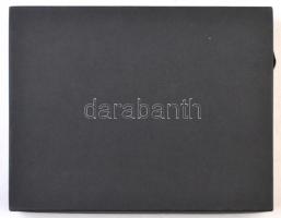 Éremtartó kazetta egy kivehető tálcával, összesen 24 férőhellyel, használt de szép állapotban