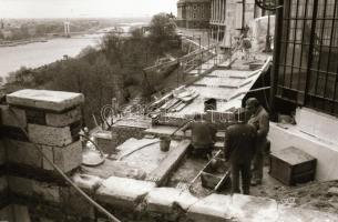 1986 Budapest, a sikló építése, 38 db szabadon felhasználható vintage negatív, 24x36 mm