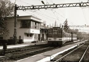1992 HÉV szerelvények és állomások az Örs vezér tere és Gödöllő vonalon, 38 db szabadon felhasználha...