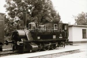 cca 1990 Kis mozdony, 7 db szabadon felhasználható vintage negatív, 24x36 mm