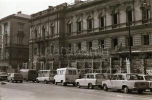 1980. augusztus 28. Budapest, Marx tér a MÁV-ház robbantása előtt, 30 db szabadon felhasználható vin...