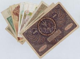 10db-os vegyes külföldi bankjegy tétel érdekesebb darabokkal, közte Lengyelország, Olaszország, Szer...