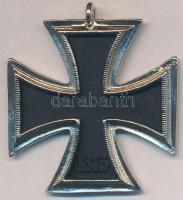 Német Harmadik Birodalom DN Vaskereszt replika mellszalaggal T:2 
German Third Reich ND Iron Cross ...