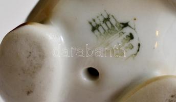 Zsolnay porcelán nyuszika, kézzel festett, hibátlan, jelzett, 6,5x6,5 cm