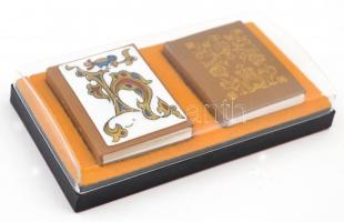 Dr. Sikota Győző: Porcelain of Hollóháza. 2 db minikönyv díszdobozban. Miskolc, 1979, Ifjúsági Nyomd...