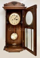 XIX. sz.: Felesütős falióra, ingás szerkezettel. Jó esztétikai állapotban, javításra szorul. Üvegek ...