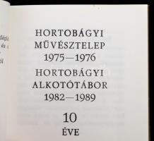 Hajdú-Bihar megyei Vendéglátó Vállalat Hortobágyi alkotótábor. Minkönyv kétféle kötésváltozatban