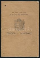 1928 A Magyar Királyság által kiadott fényképes útlevél, okmánybélyeggel, bejegyzésekkel, pecsétekkel / Hungarian passport