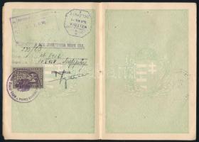 1928 A Magyar Királyság által kiadott fényképes útlevél, okmánybélyeggel,  bejegyzésekkel, pecsétekk...
