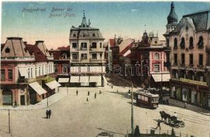 Nagyvárad, Oradea; Bémer tér, Erdős és Grünfeld, Markovits és Weinberger üzlete, villamos / square, shops, tram