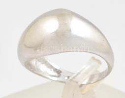 Ezüst(Ag) cseppmintás gyűrű, jelzett, méret: 59, nettó: 4,6 g