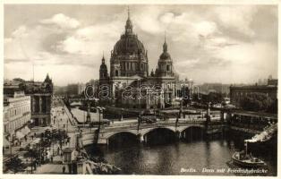 Berlin - 31 db régi képeslap érdekes darabokkal / 31 pre-1945 postcards with some interesting ones