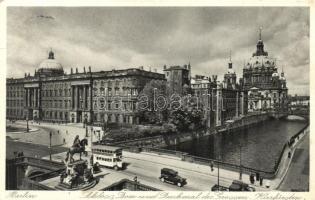 Berlin - 31 db régi képeslap érdekes darabokkal / 31 pre-1945 postcards with some interesting ones